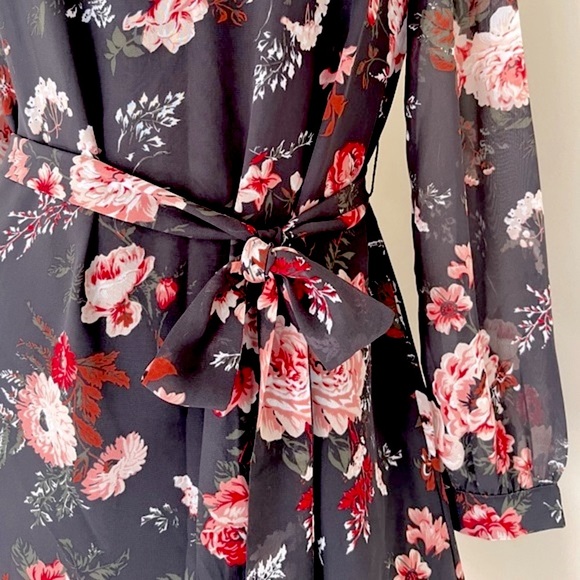 LOFT floral dress with sheer long sleeves - Picture 5 of 8